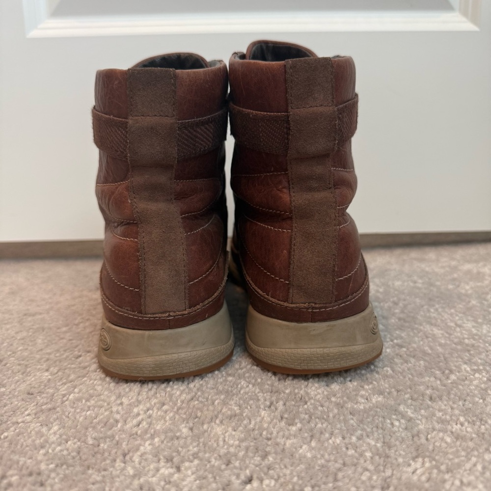 Chaco Sierra Boots Women's Size 9 Brown Waterproof Leather Hiking Shoes Gorpcore - Picture 3 of 12